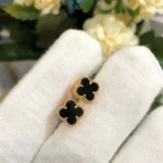 CLOVER MINI GOLD EARRINGS - Onyx