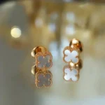 CLOVER MINI 9.5MM WHITE MOP EARRINGS - Gold