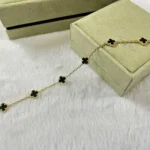 CLOVER 6 MOTIF ONYXS BRACELET - Gold, 16(Customizable)