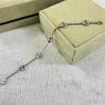 CLOVER 6 MOTIF DIAMOND BRACELET - Silver
