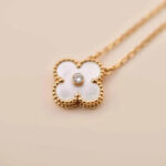 CLOVER 15MM DIAMOND WHITE FRITILLARIA NECKLACE - Rose Gold