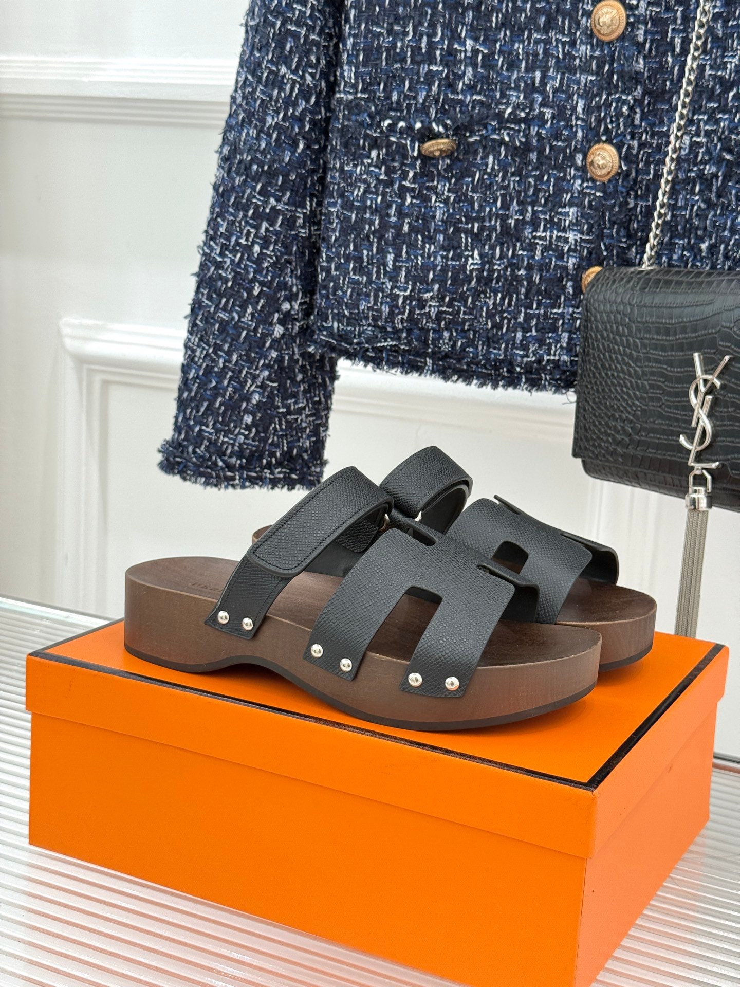 36dc61161105cc372f3b9659f069a84b Chypre sandals - Image 1