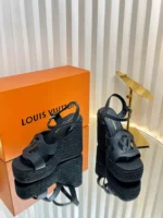 LV shoes - Image 6