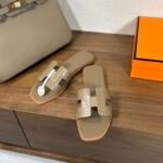 Hermes slippers - Image 8