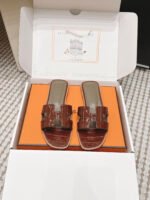 Hermes slippers - Image 22