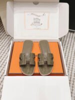 Hermes slippers - Image 24