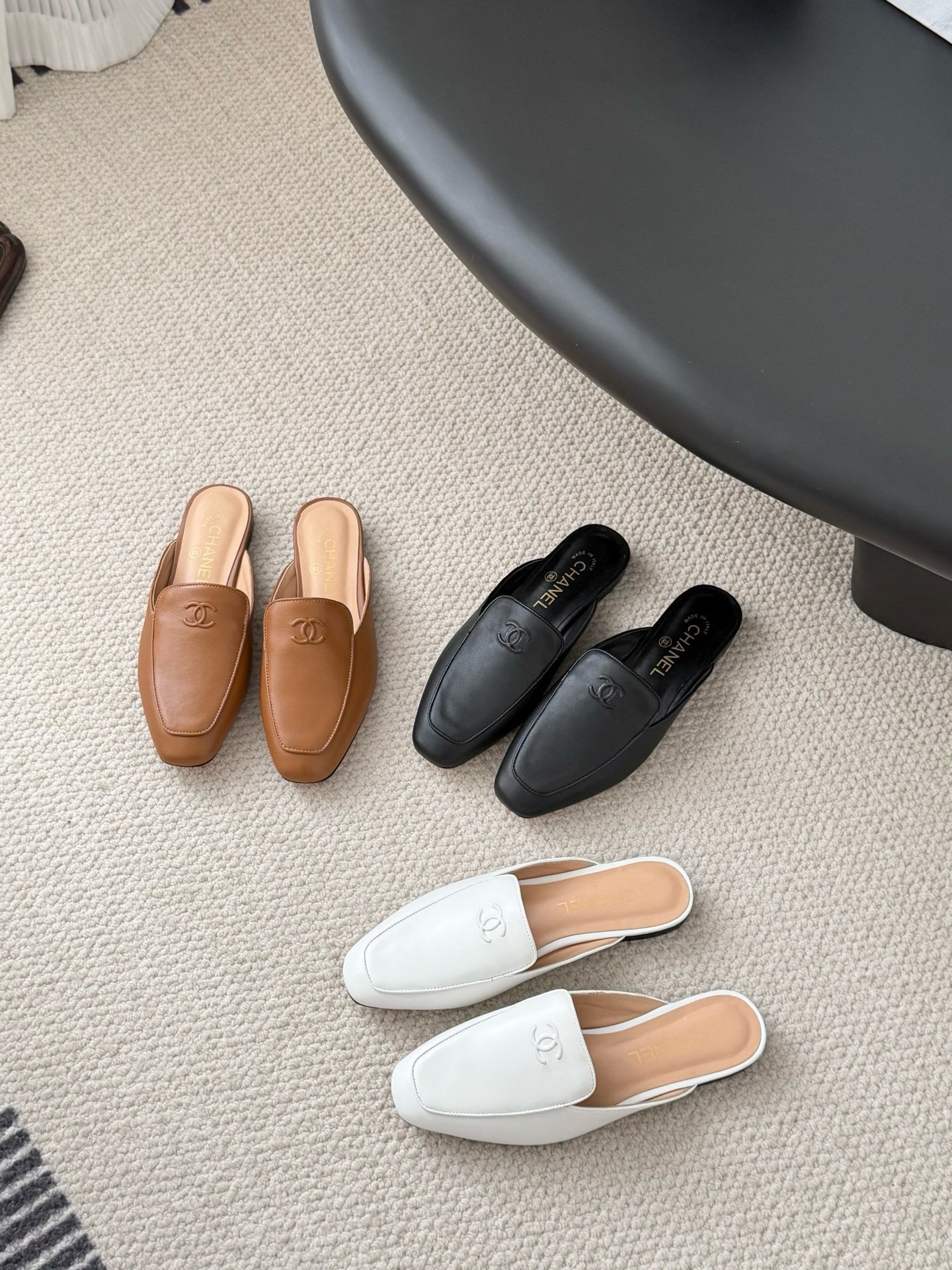 9651b890aca77c61af228e5d24a1156a LV shoes - Image 1