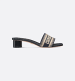 Dway with sandals - Image 3