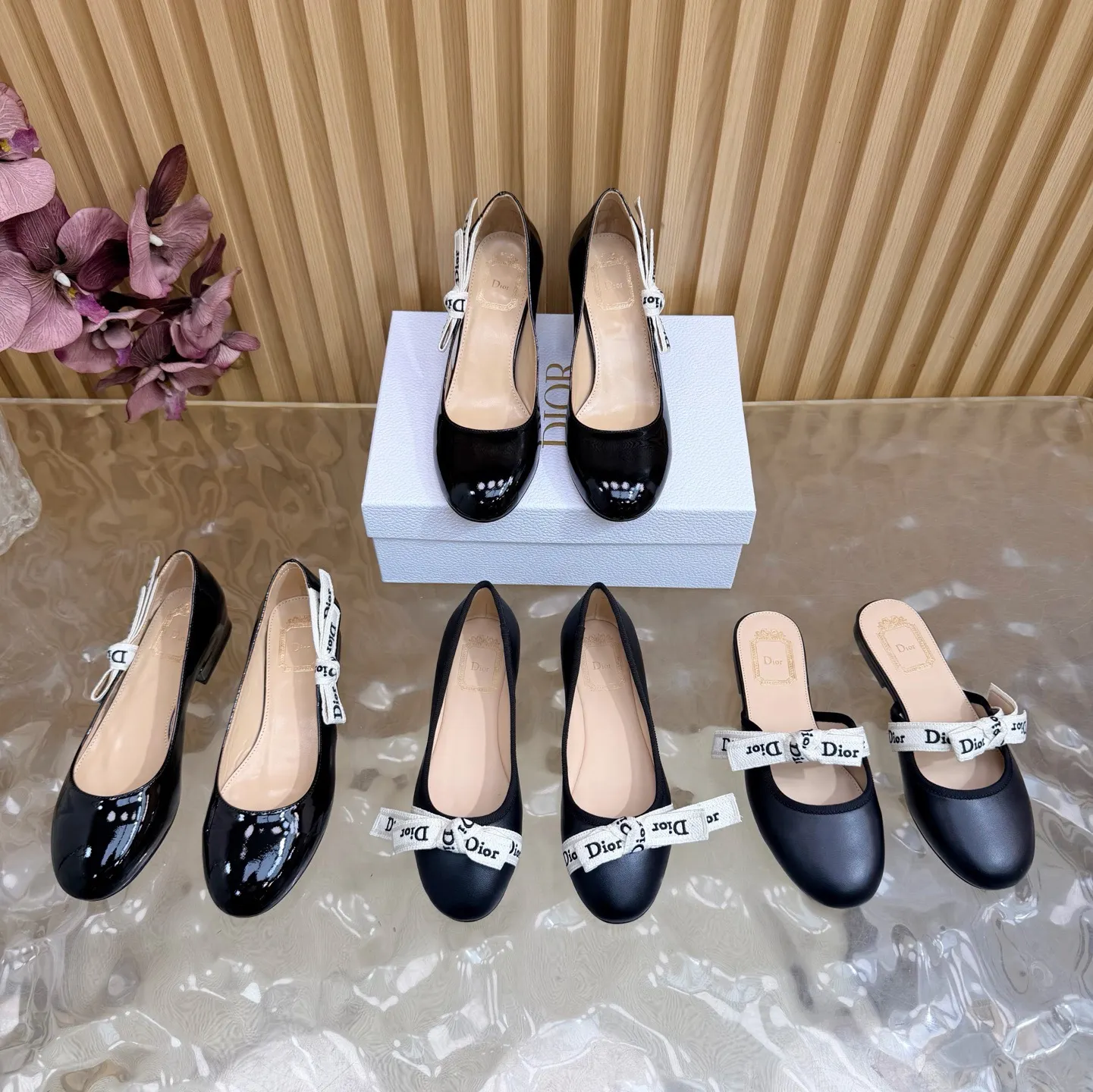 a2c6bdfa9df7a4bf19b291b428273500 Dior shoes - Image 1
