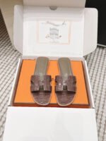 Hermes slippers - Image 20