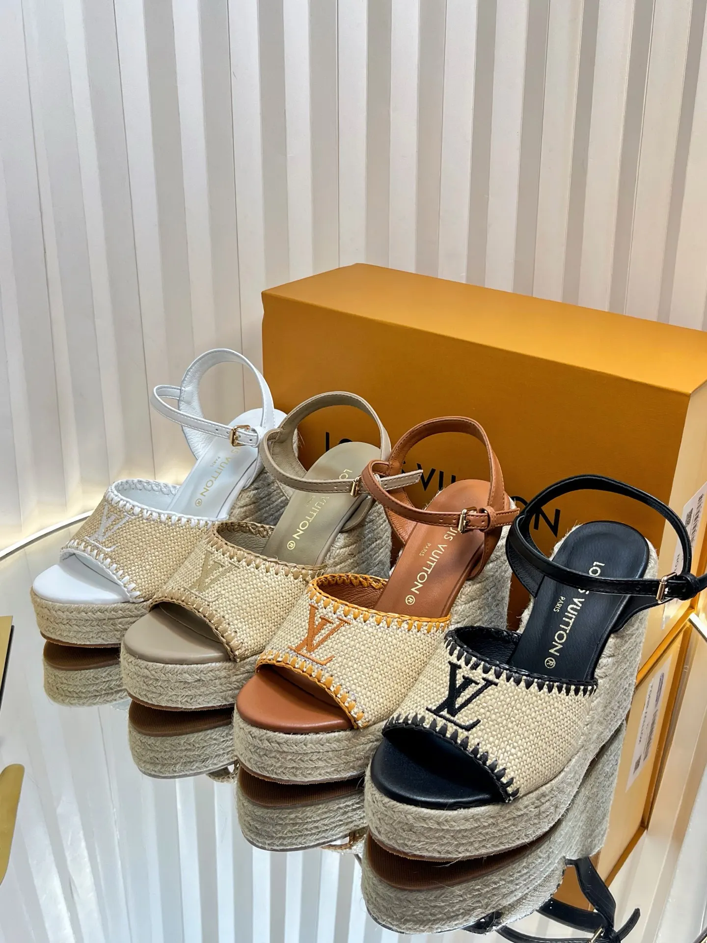 cbc52ff731b3b7ac0926625ce67a5f67 LV shoes - Image 1