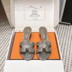Oran sandals