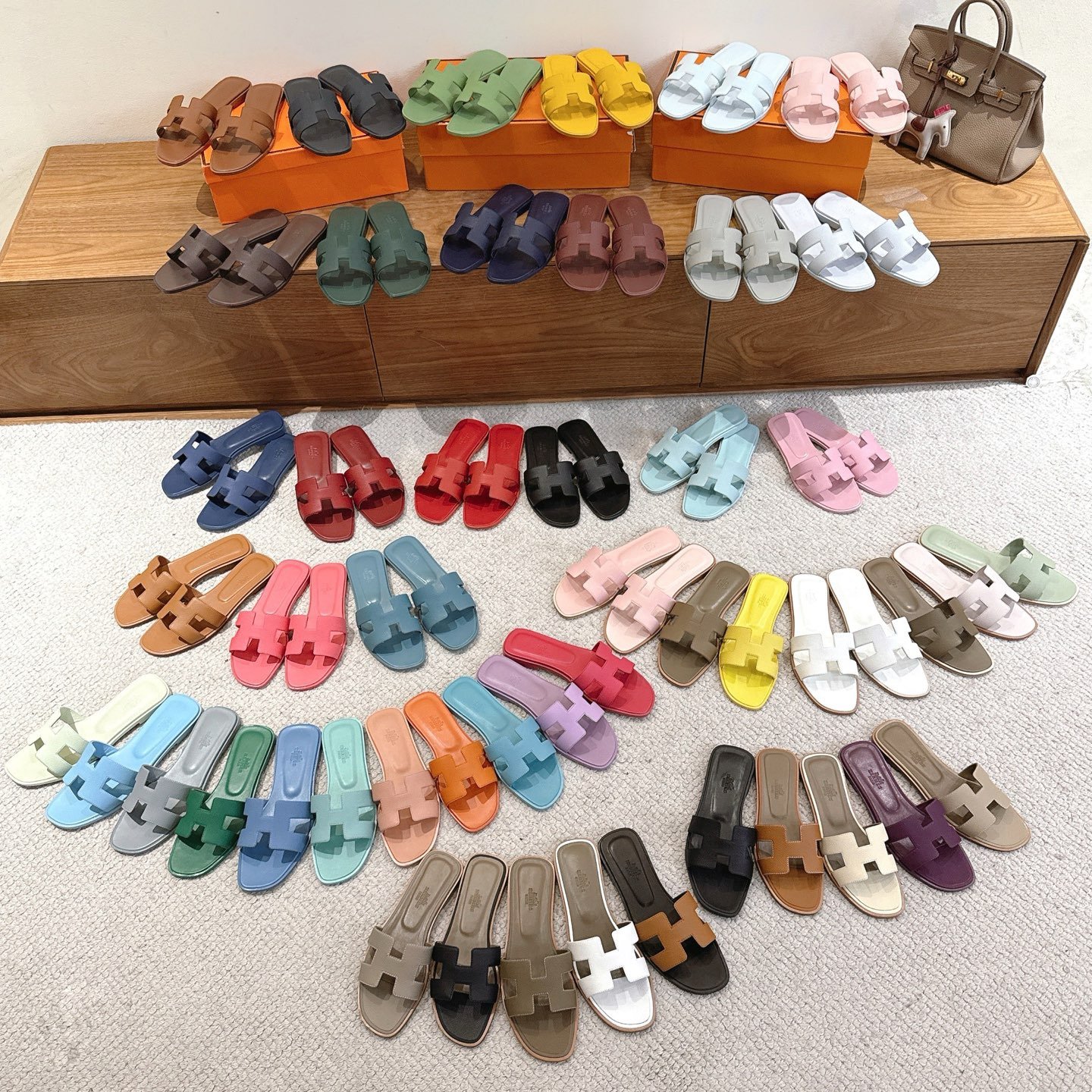 f5dfafe6010893b087b7edfbfc858592 Oran sandals - Image 1