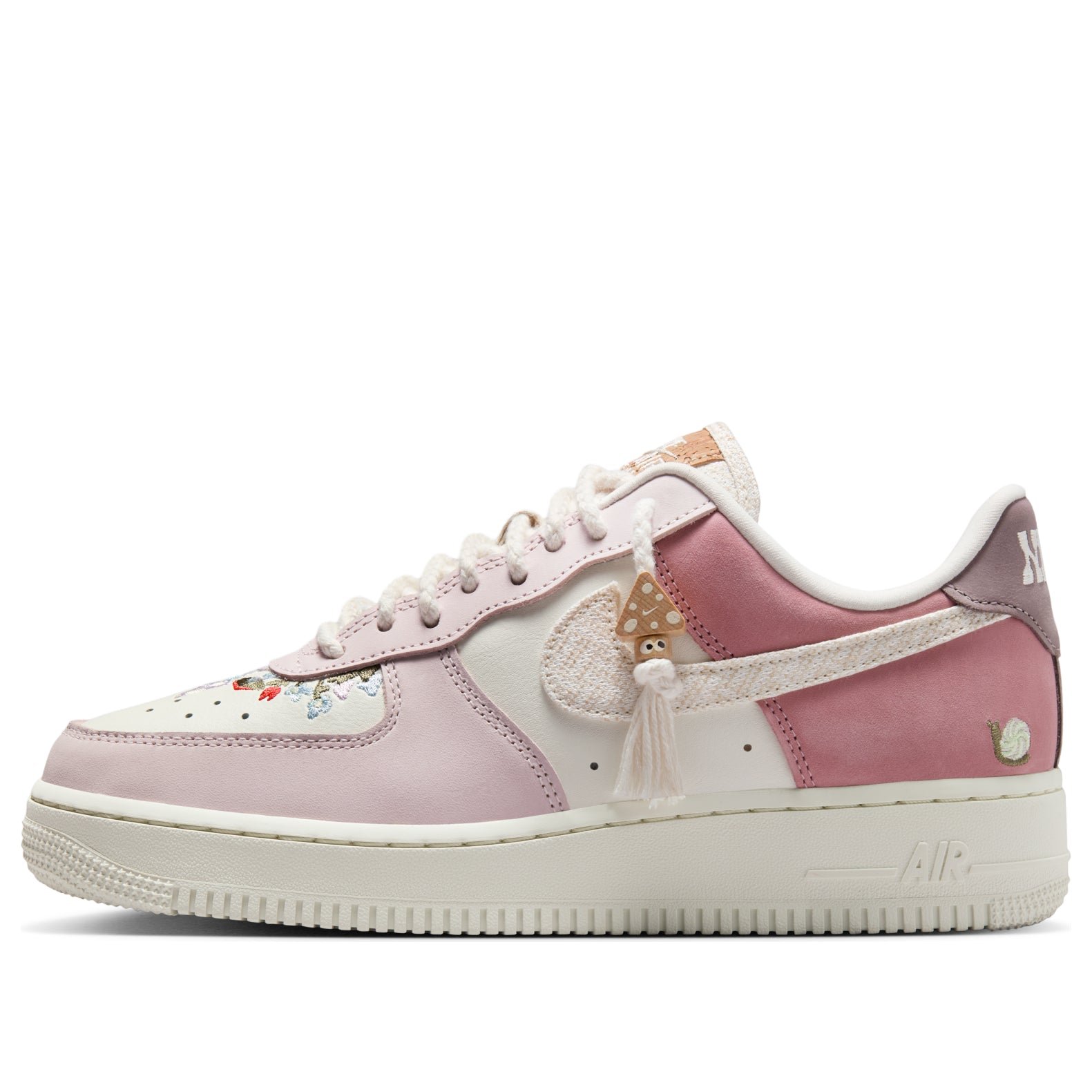 main-square_0a765eac-6923-4550-a6e2-3585c9877df8 (نسائي) Nike Air Force 1 '07 LX 'Mushroom' - Image 1