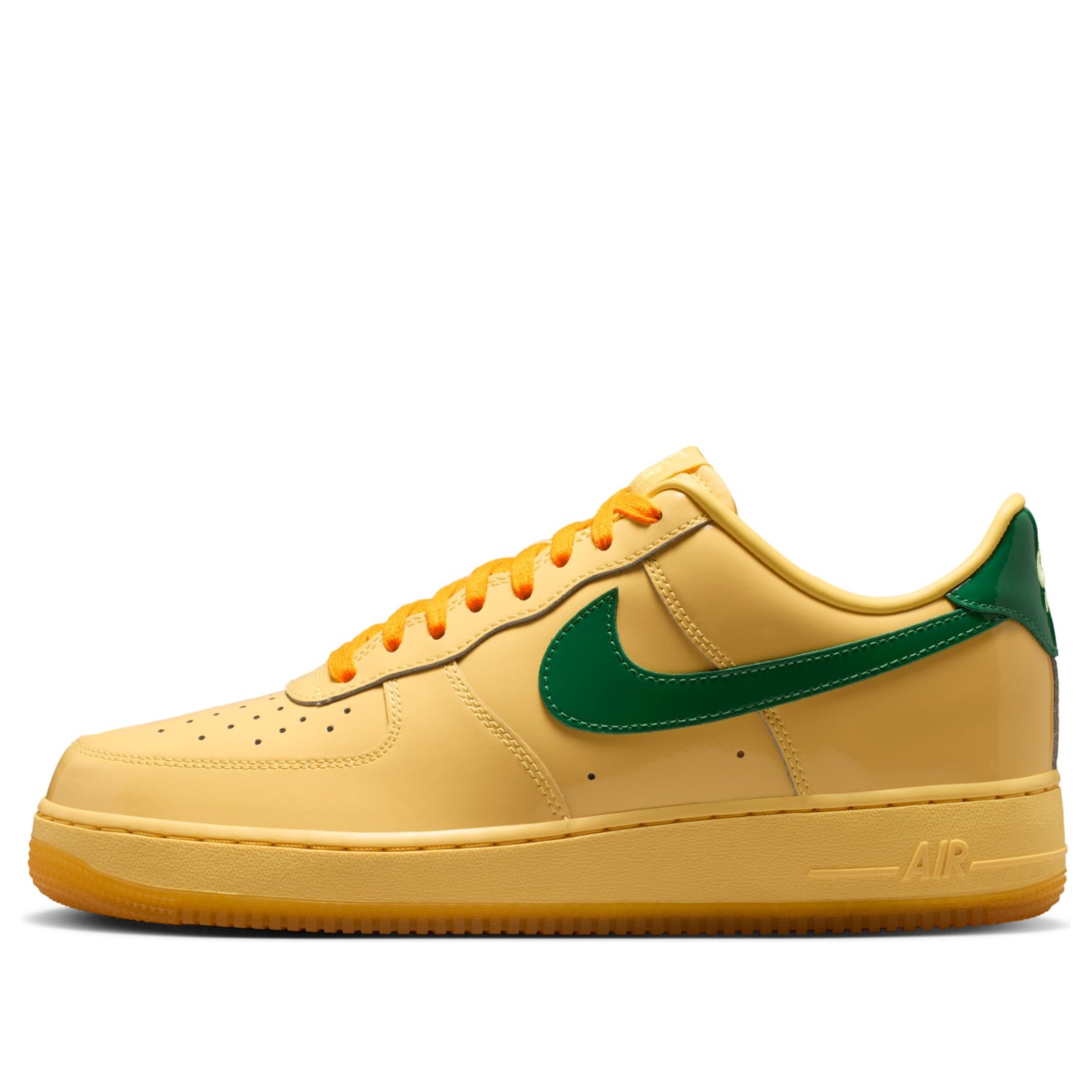 main-square_25239e75-2b71-4038-b8b1-a7725102f044 Nike Air Force 1 لو 'Topaz Gold Pine Green Patent' - Image 1