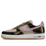 Nike Air Force 1 لو 'Patent Camo Pink'