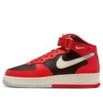 Nike Air Force 1 مد LV8 'Split Black Red'