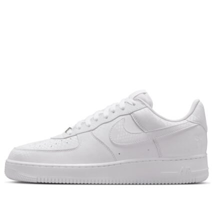 Nike x Kobe Bryant Air Force 1 لو 'Forever White'