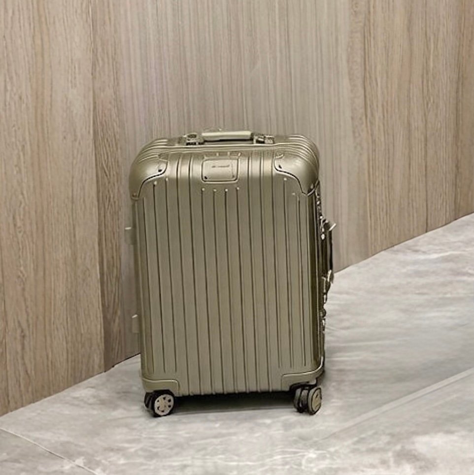 sg.jpg Small Imperial Gold Luxury Iconic Designer Suitcase - Image 1