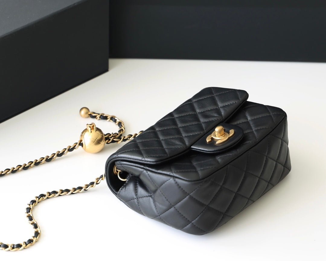 FLAP BAG 17CM GOLD HARDWARE BLACK LAMBSKIN - Image 5