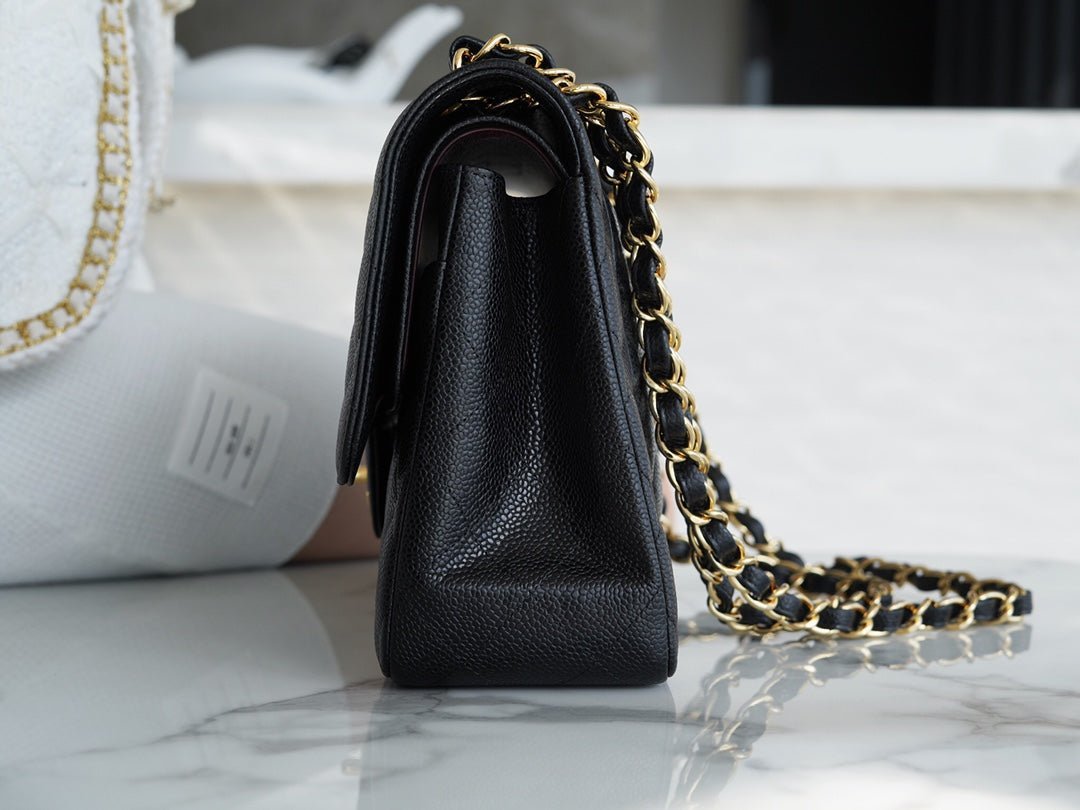 FLAP BAG JUMBO 30CM GOLD HARDWARE BLACK CAVIAR - Image 3