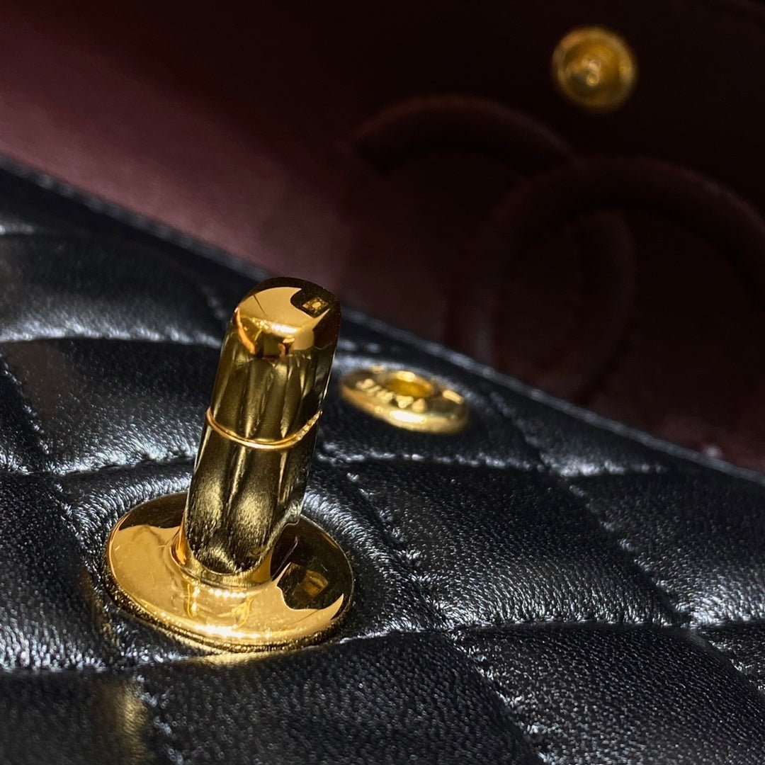 FLAP BAG 23CM BLACK LAMBSKIN GOLD HARDWARE - Image 8