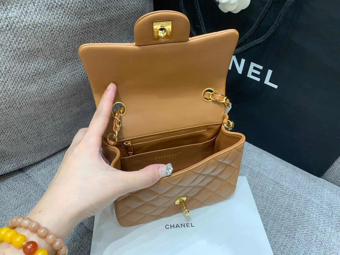 MINI SQUARE FLAP BAG 17CM BROWN LAMBSKIN GOLD HARDWARE - Image 15