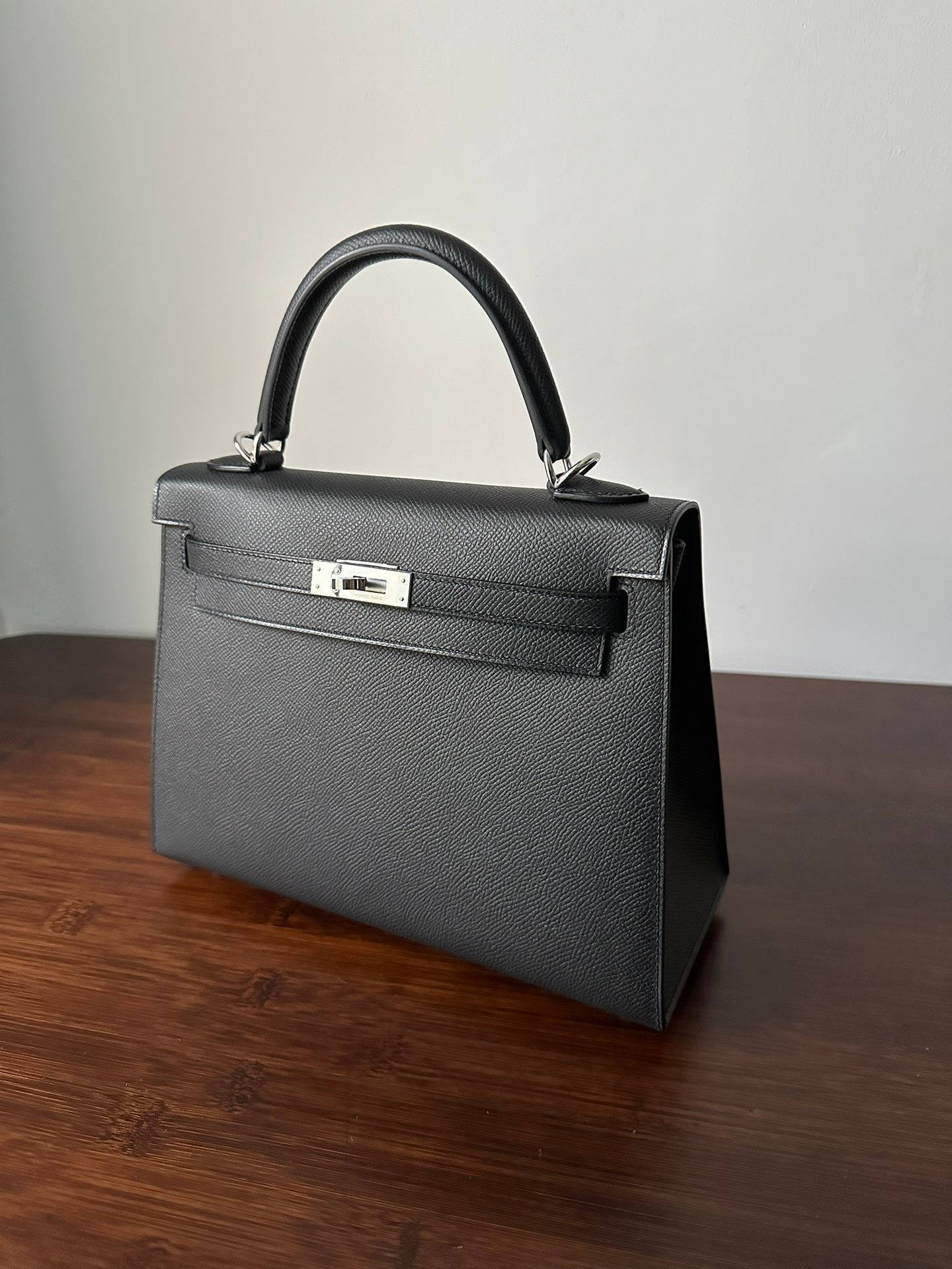 HM KELLY 25CM BLACK EPSOM SILVER HARDWARE - Image 4