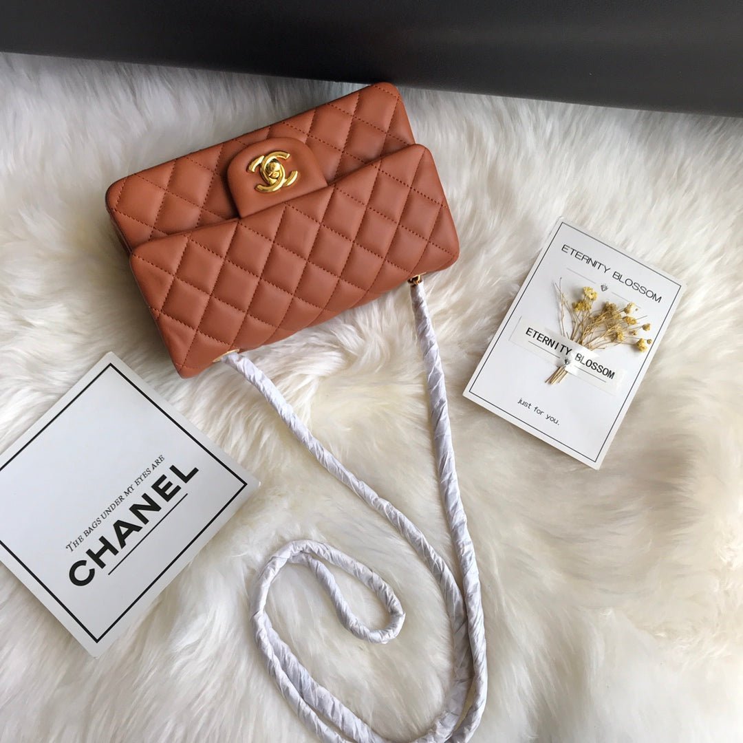 CC 20 CLASSIC SMALL DOUBLE FLAP BAG IN CARAMEL BROWN CALFSKIN - Image 4