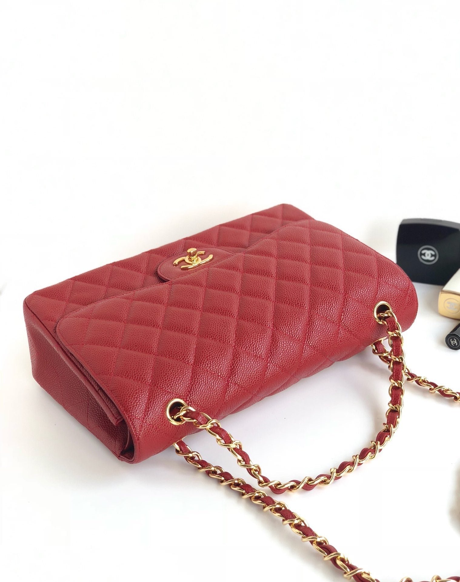 FLAP BAG JUMBO 30CM RED CAVIAR GOLD HARDWARE - Image 5