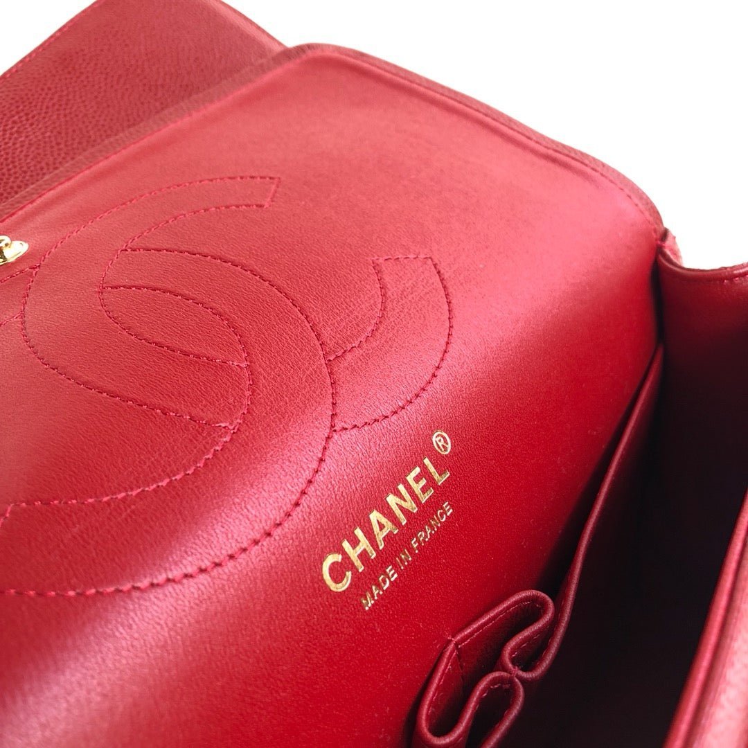 FLAP BAG JUMBO 30CM RED CAVIAR GOLD HARDWARE - Image 3