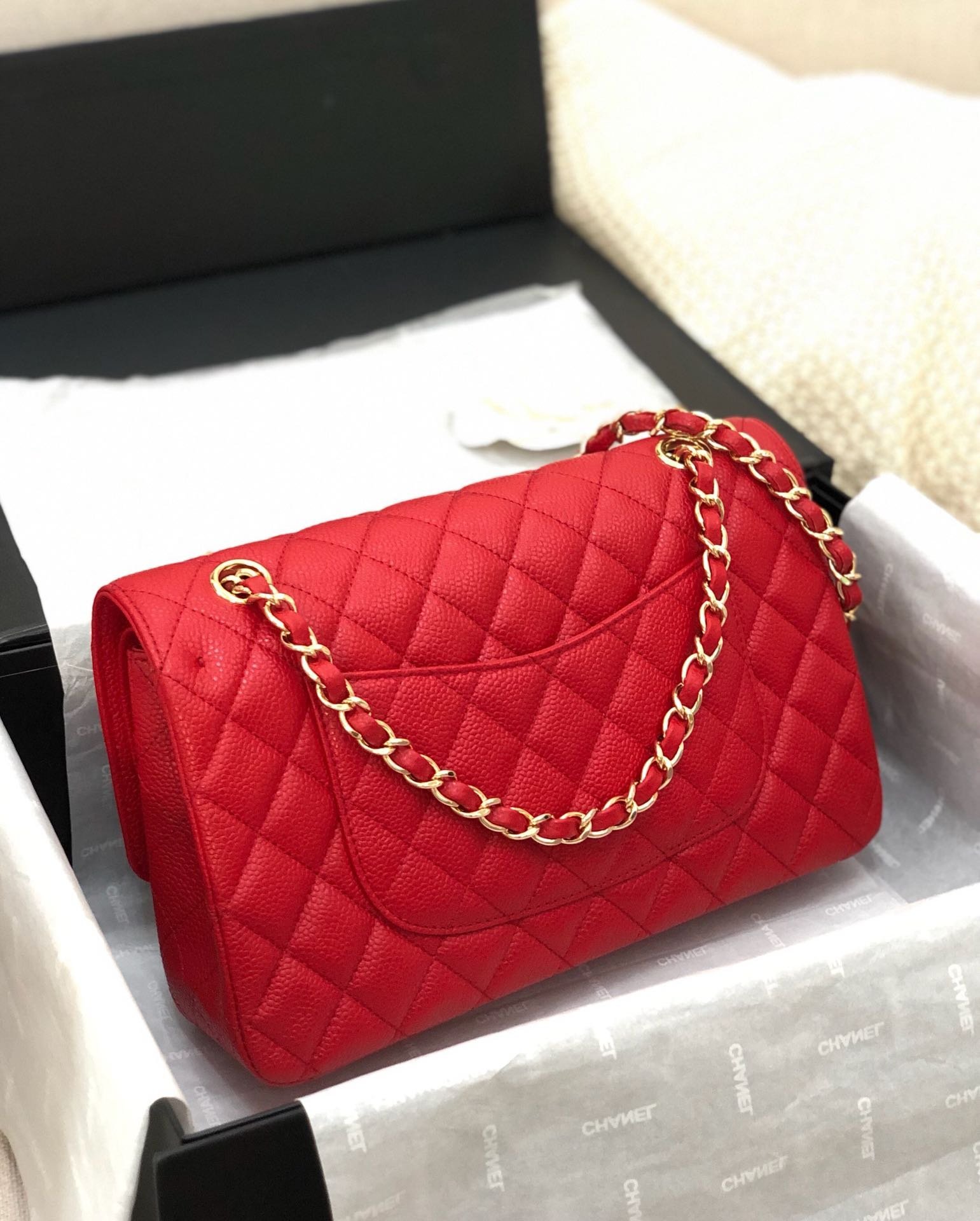 FLAP BAG MEDIUM 25CM RED CAVIAR GOLD HARDWARE - Image 13