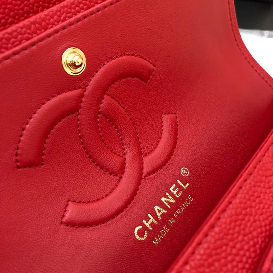 FLAP BAG MEDIUM 25CM RED CAVIAR GOLD HARDWARE - Image 15