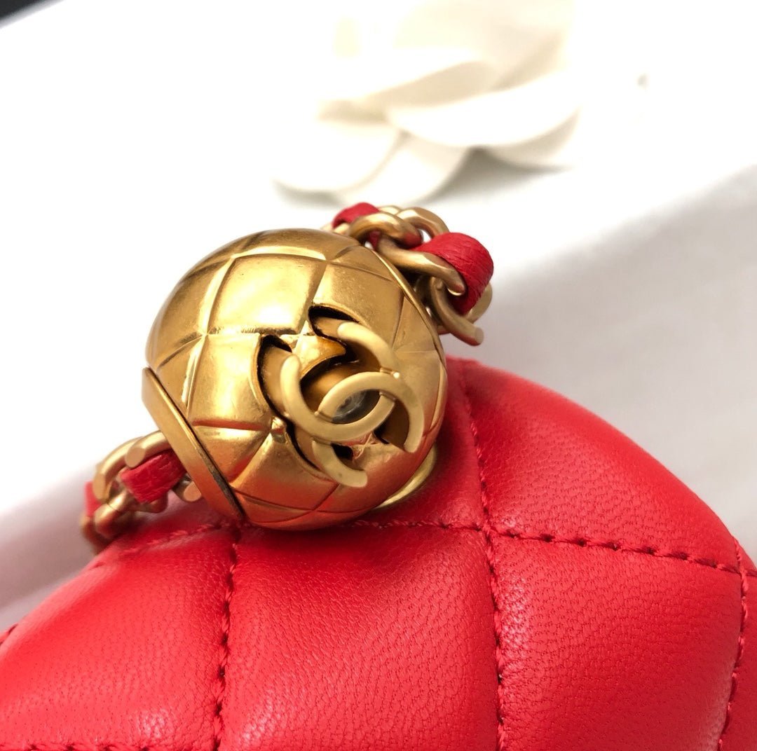 MINI SQUARE CLASSIC FLAP BAG 17CM RED LAMBSKIN GOLD HARDWARE - Image 7