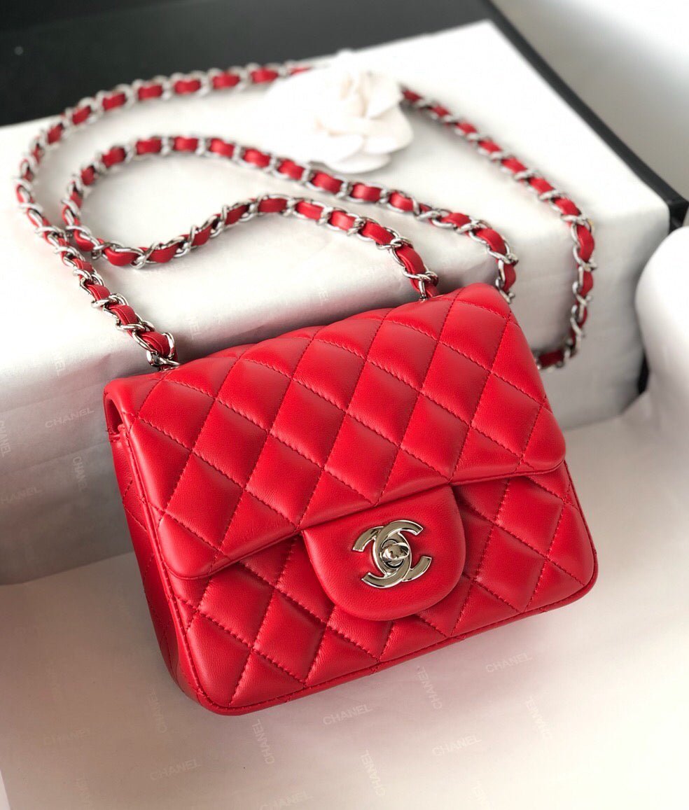 MINI SQUARE FLAP BAG 17CM RED LAMBSKIN SILVER HARDWARE - Image 15