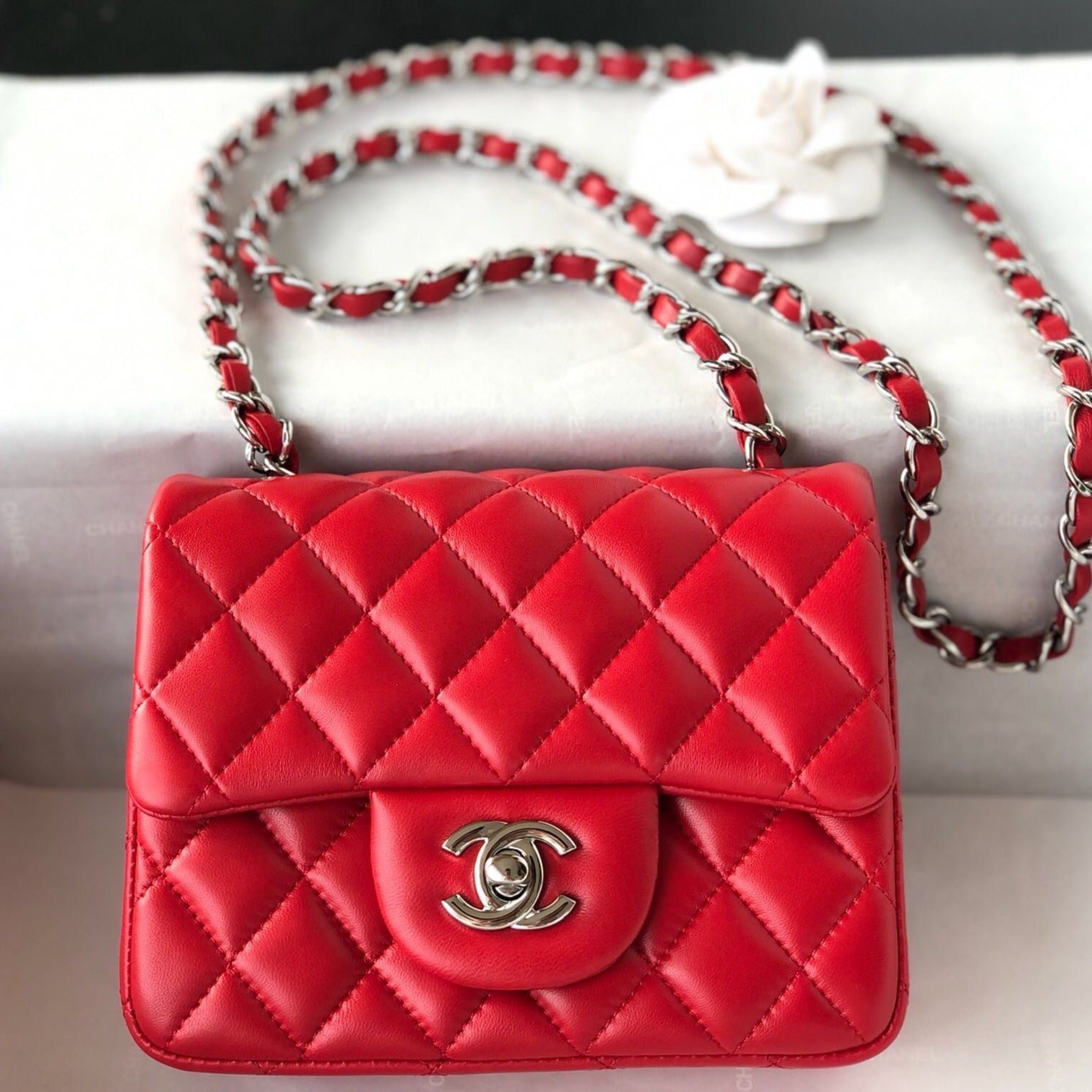 MINI SQUARE FLAP BAG 17CM RED LAMBSKIN SILVER HARDWARE - Image 10
