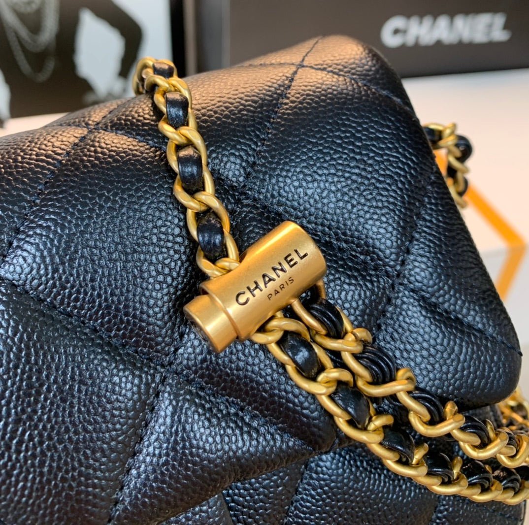 CHANEL 25S CLASSIC FLAP 19 CM IN BLACK CAVIAR LEATHER WITH GOLD HARDWARE - Image 11