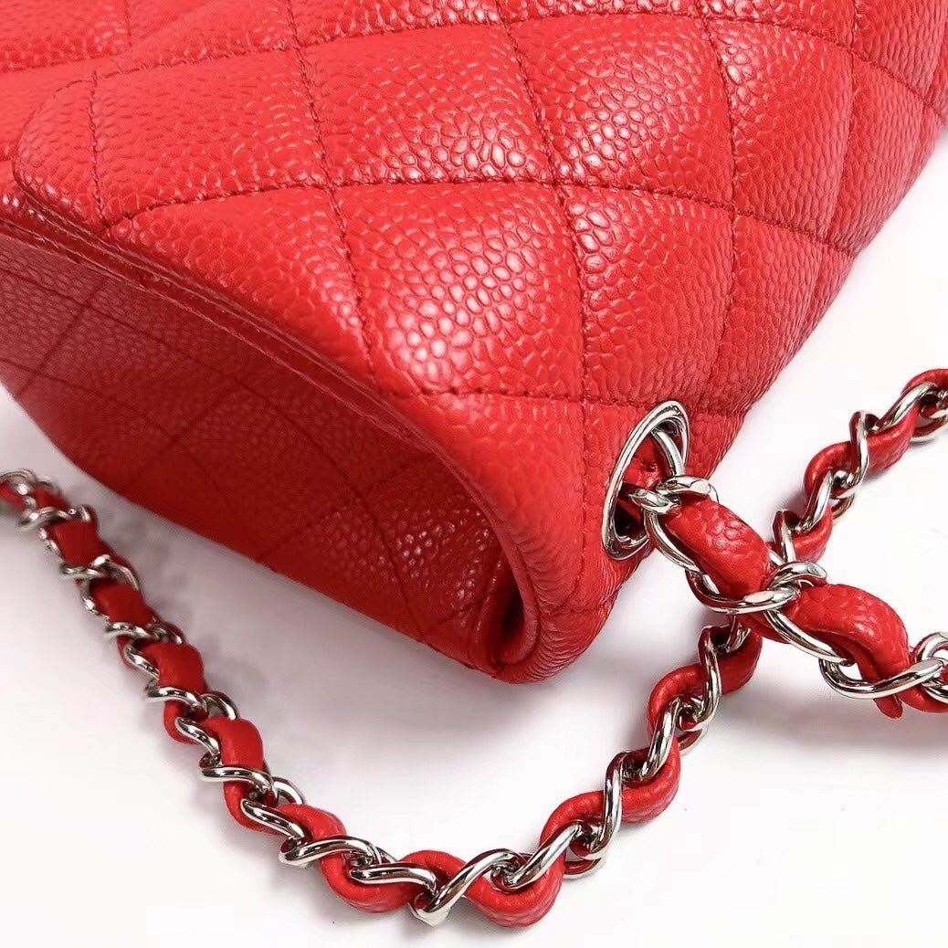 MINI SQUARE FLAP BAG 17CM RED CAVIAR SILVER HARDWARE - Image 14