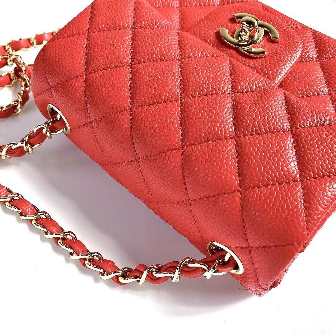 MINI SQUARE FLAP BAG 17CM RED CAVIAR GOLD HARDWARE - Image 10