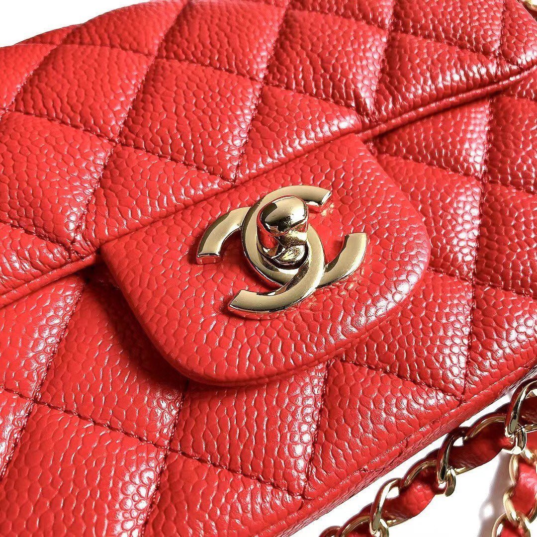 MINI SQUARE FLAP BAG 17CM RED CAVIAR GOLD HARDWARE - Image 5