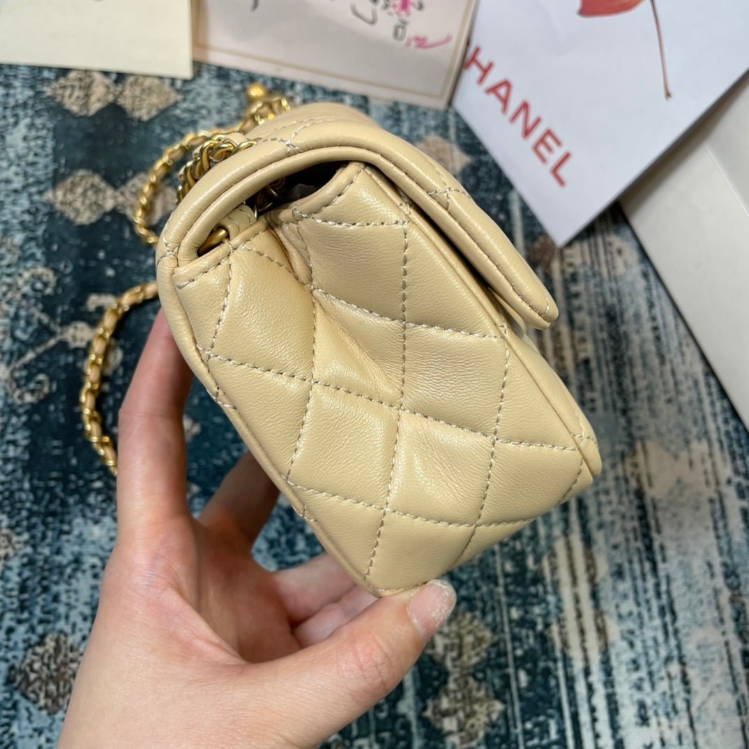 CHANEL 26S FLAP BAG 20 IN LIGHT YELLOW BEIGE LAMBSKIN - Image 16