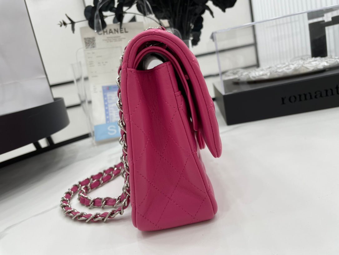 CC 25 CLASSIC SMALL DOUBLE FLAP BAG IN BRIGHT PINK CALFSKIN WITH STRAP - Image 8