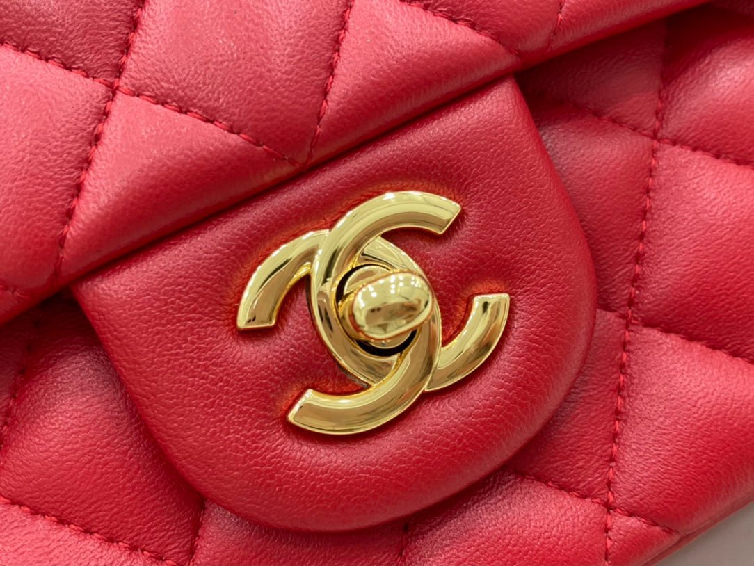 CC 25 CLASSIC SMALL DOUBLE FLAP BAG IN CHERRY RED CALFSKIN WITH STRAP - Image 14