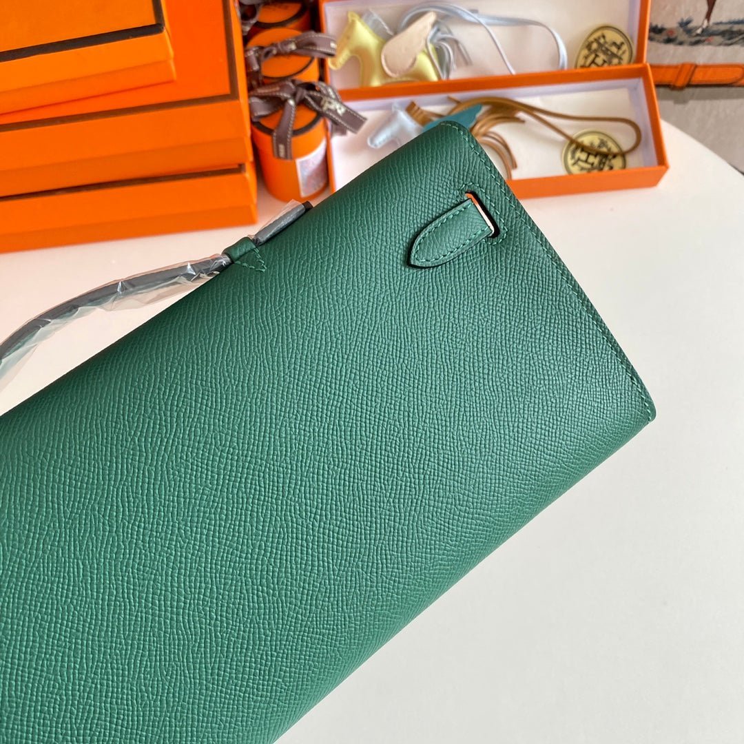 KELLY CUT 31 IN GREEN FOREST CALFSKIN WITH GOLD HARDWARE - Image 8