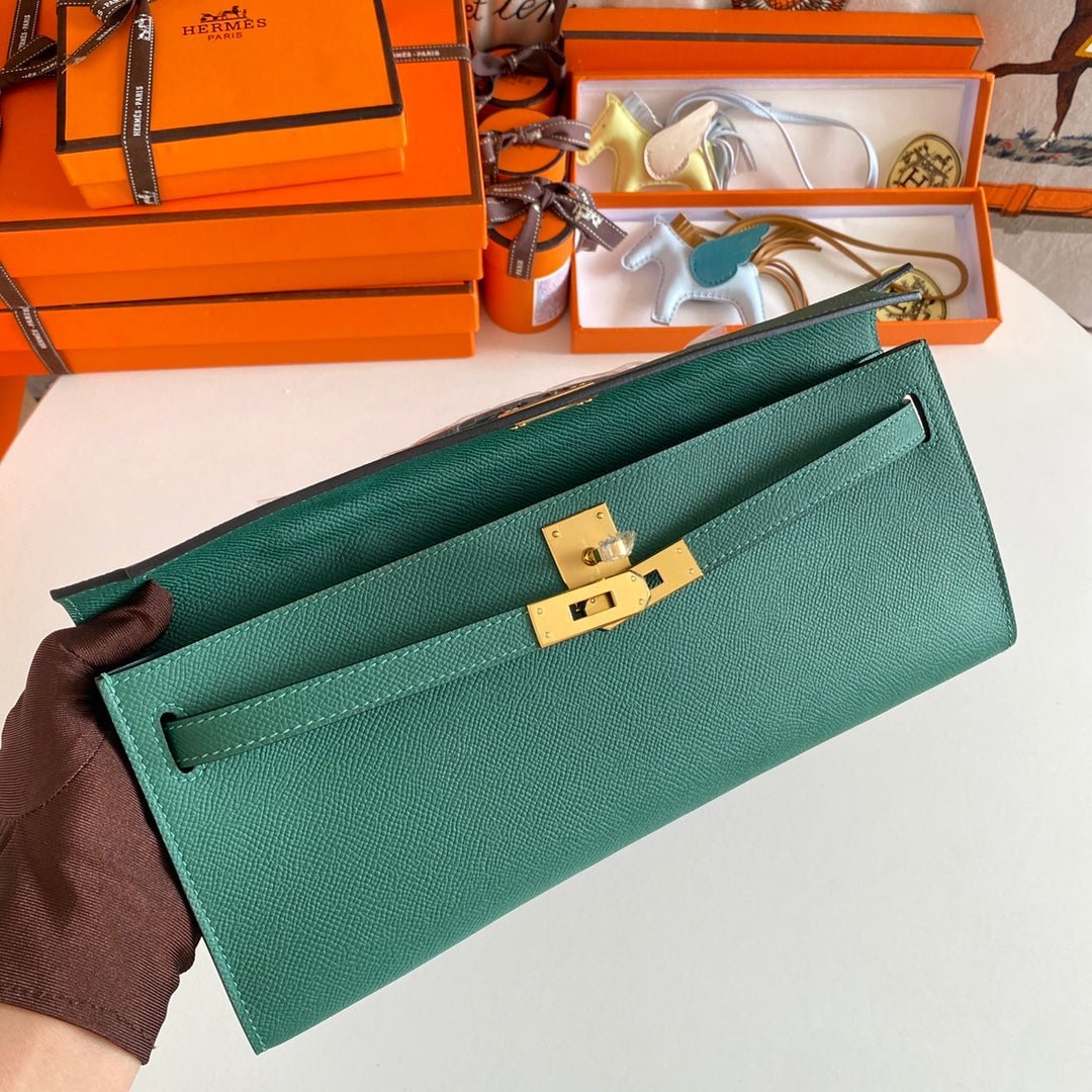 KELLY CUT 31 IN GREEN FOREST CALFSKIN WITH GOLD HARDWARE - Image 13