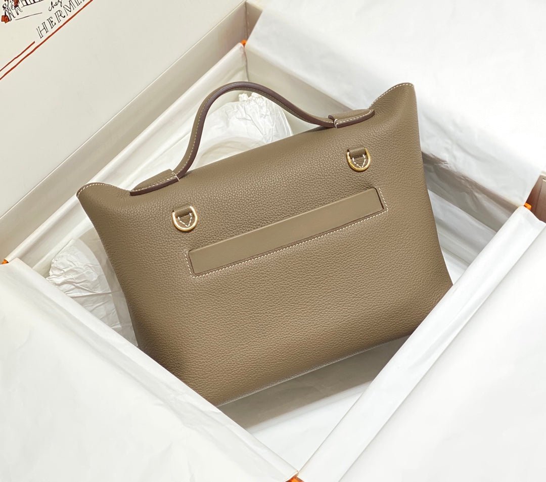 HM 26S 24/24 29MM IN BROWN EVERCOLOR CALFSKIN GOLD KELLY BUCKLE - Image 3