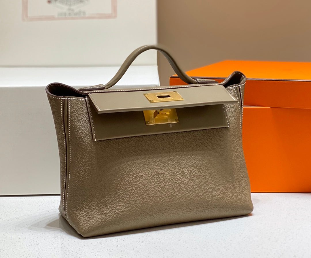 HM 26S 24/24 29MM IN BROWN EVERCOLOR CALFSKIN GOLD KELLY BUCKLE - Image 4