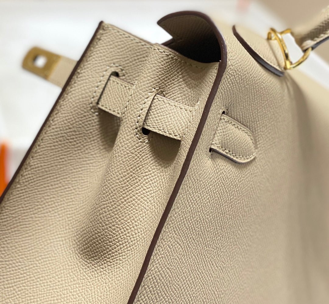 KELLY 28CM IN TRENCH EPSOM CALFSKIN GOLD HARDWARE - Image 13