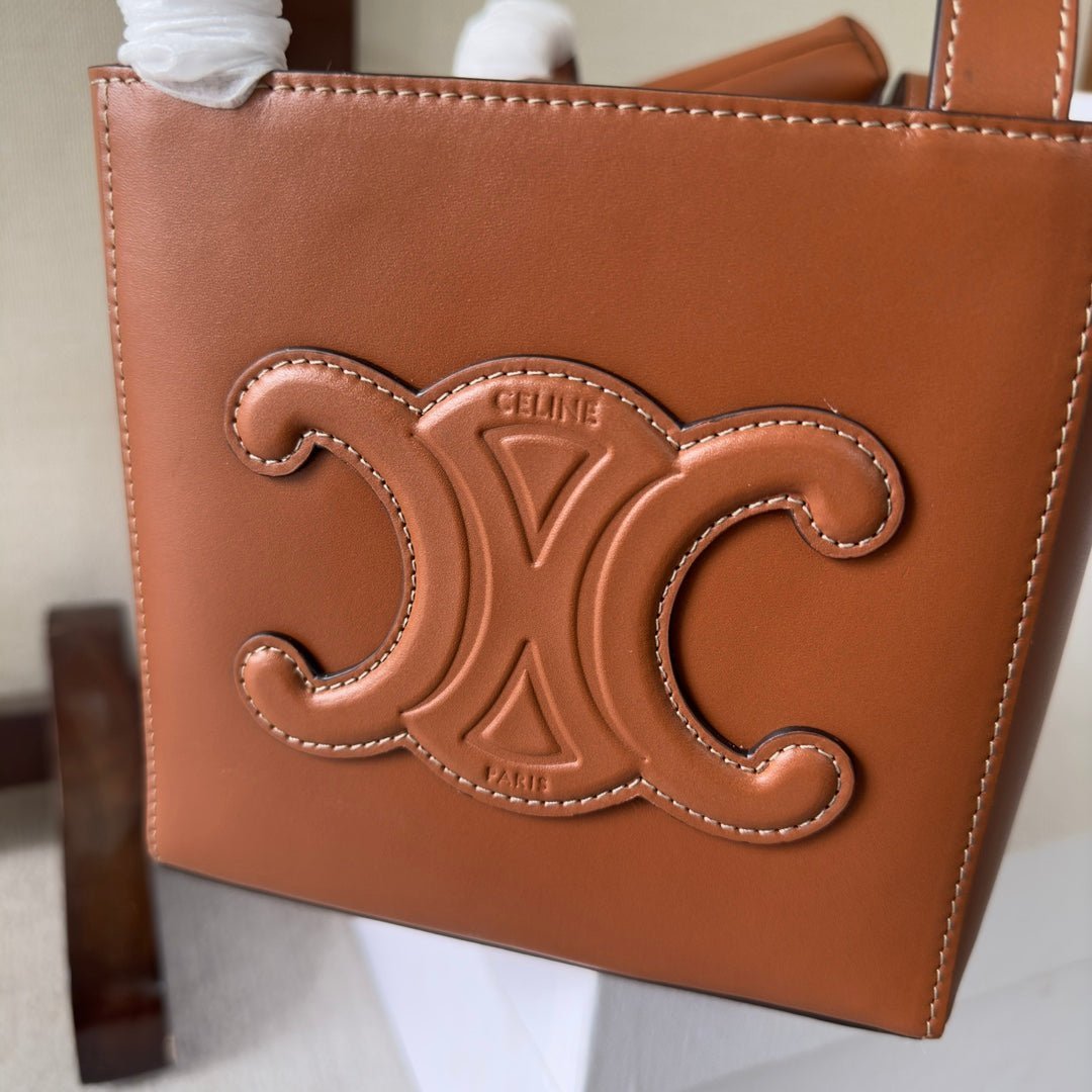 CUIRTRIOMPHE 15 BROWN IN STOCK JAPAN HANDBAG CALFSKIN - Image 14