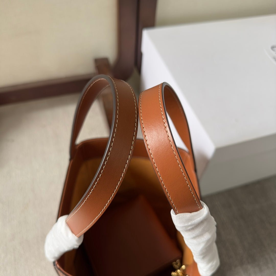 CUIRTRIOMPHE 15 BROWN IN STOCK JAPAN HANDBAG CALFSKIN - Image 16